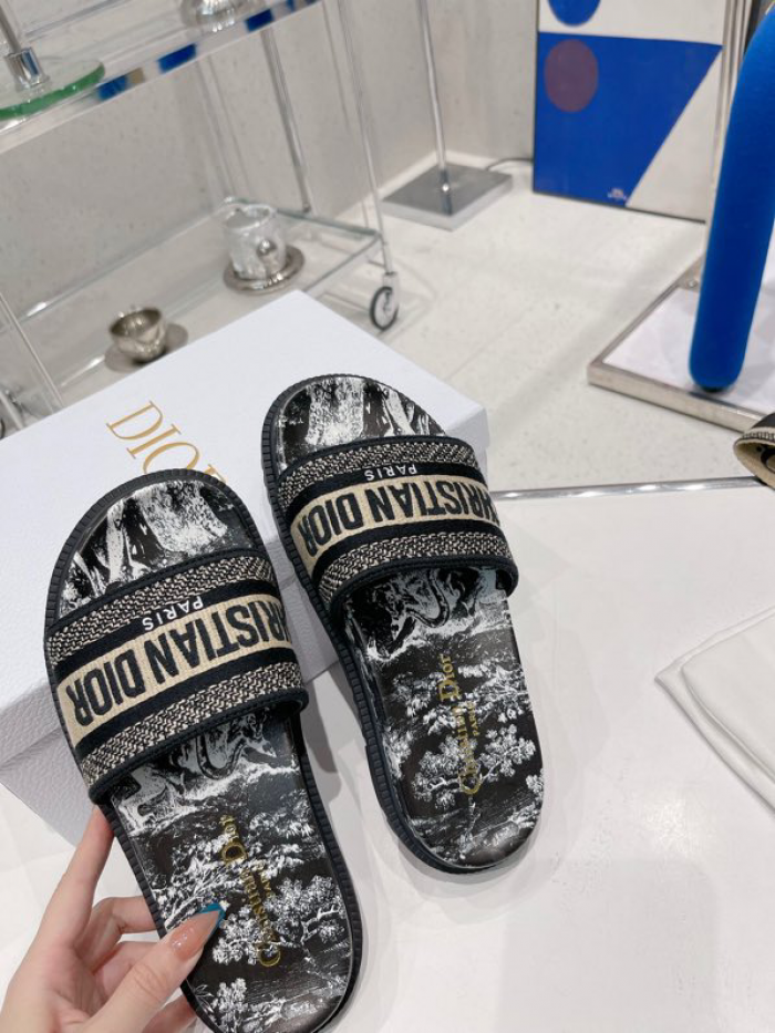 DIOR SLIDES DS-016
