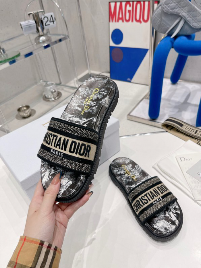 DIOR SLIDES DS-016