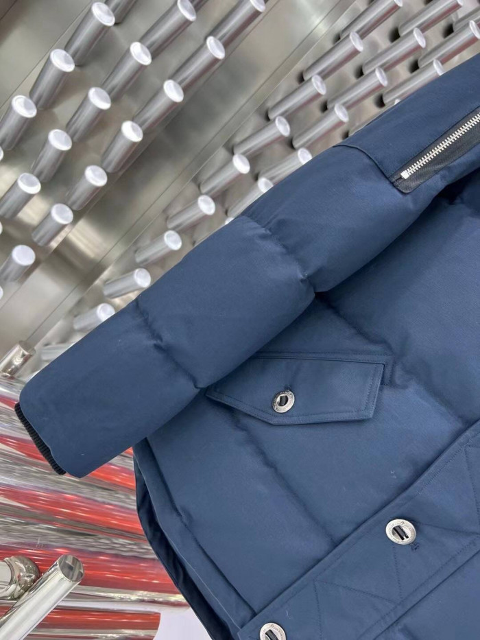 MOOSE KNUCKLES J-002