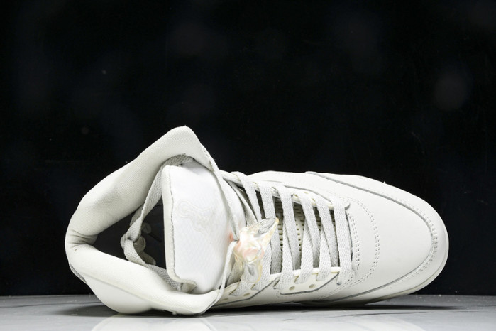 Air Jordan 5 Low "Light Orewood Brown" HF3183-001