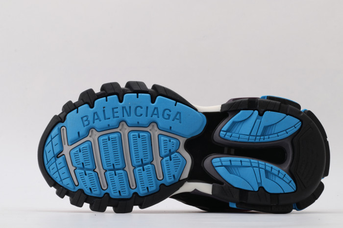 Ba*len*cia*ga track trainer