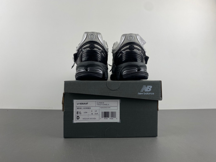 A.*SIC*S G*EL U1906AAF