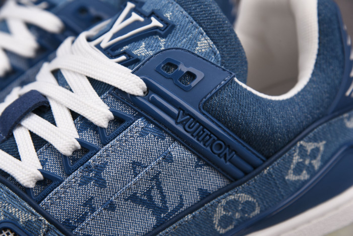 LOU VUIT SCI-FI SNEAKERS