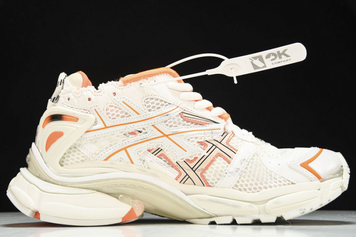 Ba*len*cia*ga track trainer    btt-052