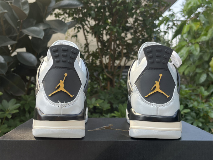 Air Jordan 4 “Pure Platinum” FZ8585-070