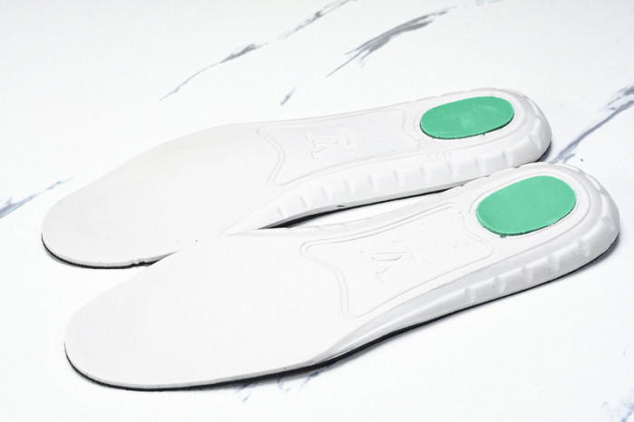 LOU VUIT RIVOLI LTRI-002