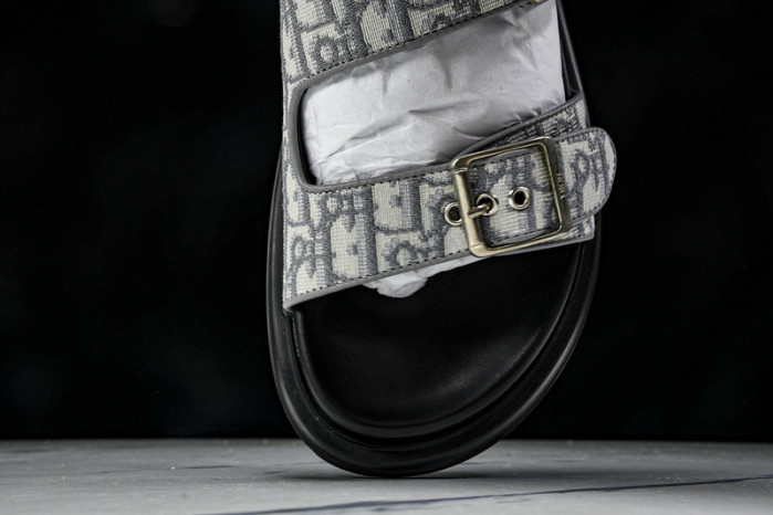 DIOR SLIDES DS-059
