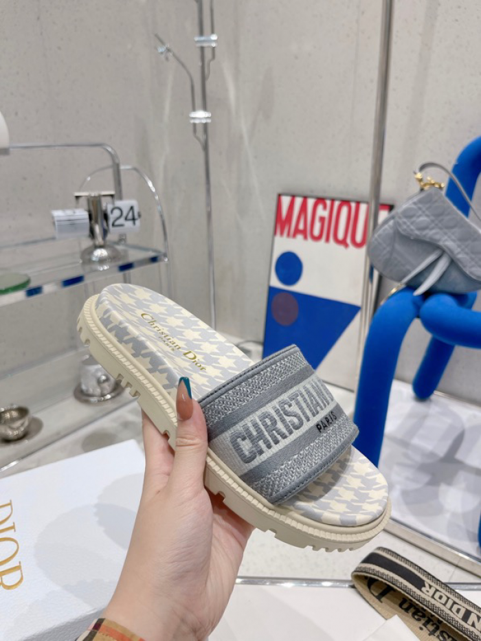 DIOR SLIDES DS-020
