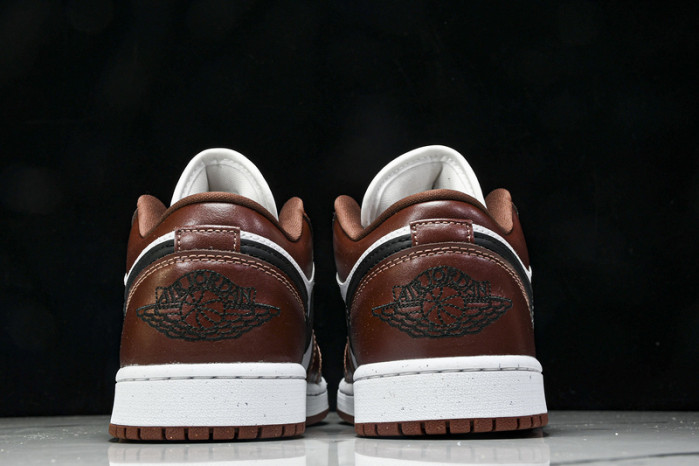 Jordan 1 Low SE “Dark Pony ” HF3148-102