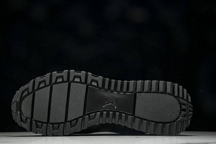 LOU VUIT RUN AWAY LVRA-008