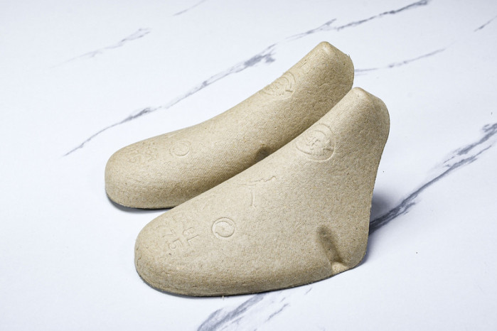 Jordan 4 Retro Red Thunder CT8527-016