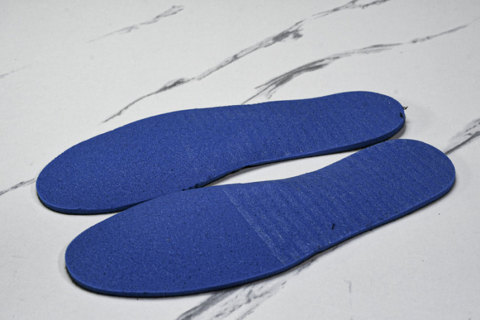 Jordan 4 Retro Red Thunder CT8527-016