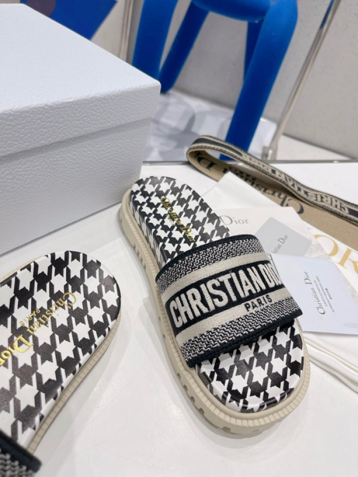 DIOR SLIDES DS-024