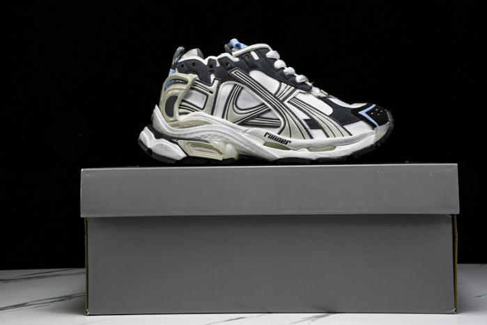 Ba*len*cia*ga track runner btt-208