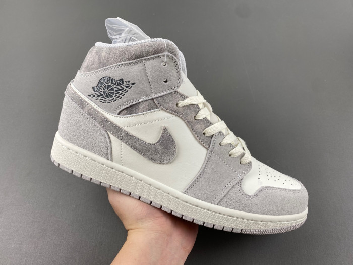 Air Jordan 1 Mid FQ7720-002