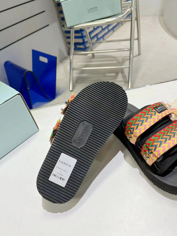 LA*NVN CURB SANDAS LCS-001