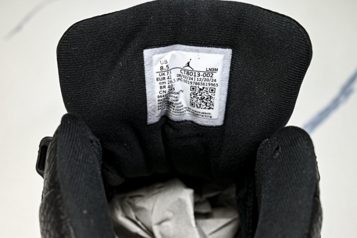 Jordan 12 Retro Flu Game CT8013-002