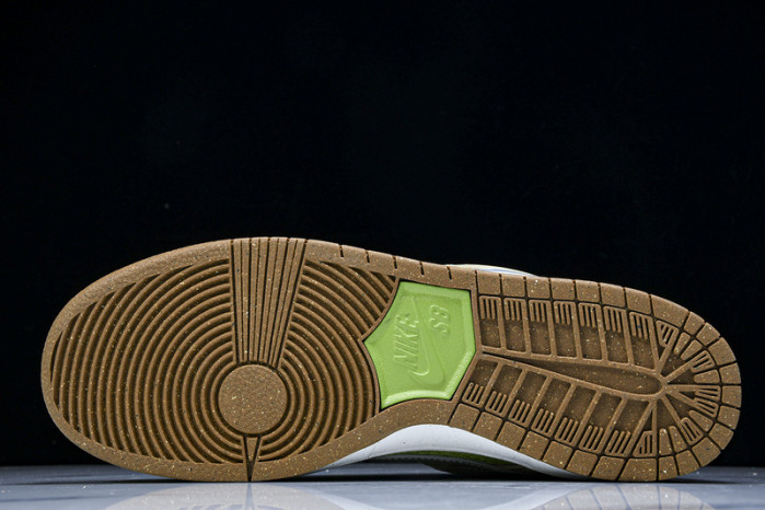 nike sb dunk low “escargot”  fq7585-200