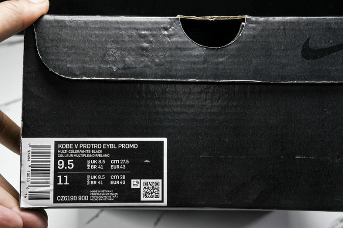 nike kobe 5  cz6190-900