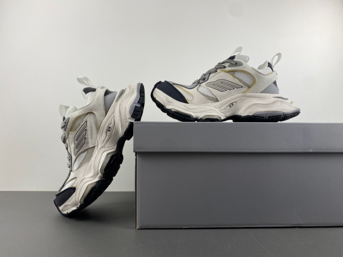 b*al*enciaga cargo bco-001