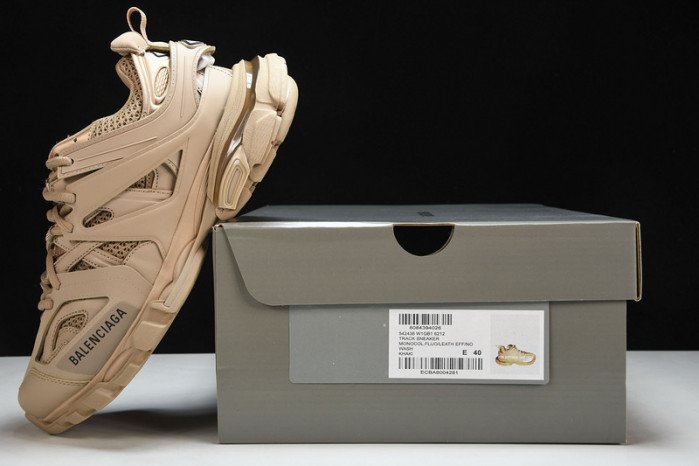 Ba*len*cia*ga track trainer  btt-023