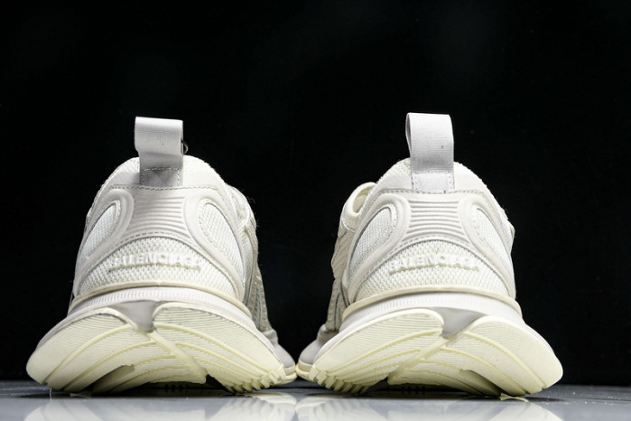 B*AL*ENCIAGA CIRCUIT BC-007