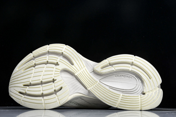 B*AL*ENCIAGA CIRCUIT BC-007