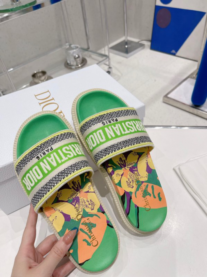 DIOR SLIDES DS-018