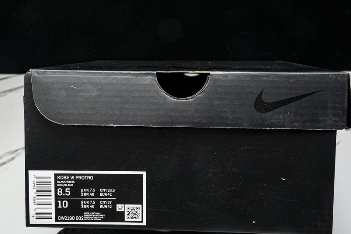 Nike Kobe 7 VI WHITE AND BLACK BLANC ET NOIR CW2190-002