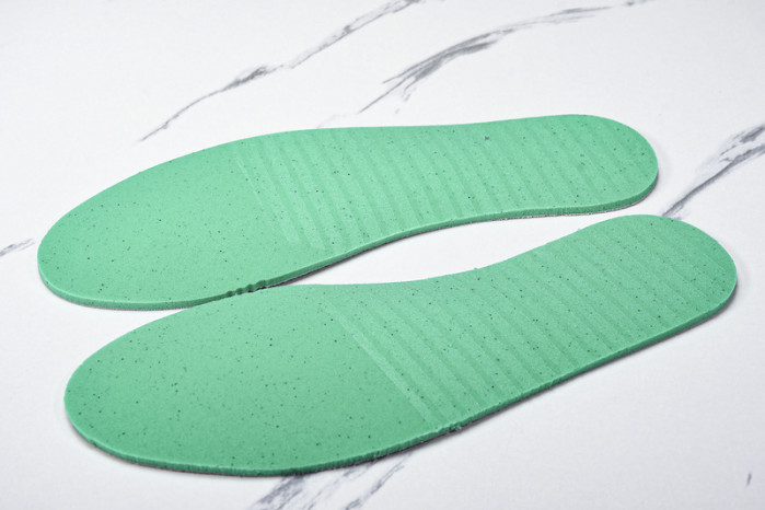 Air Jordan 4 "Remastered" FQ7940-60