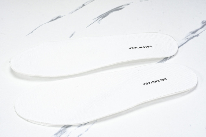 Balenciaga Track3.0 800592 WTRHK 0010