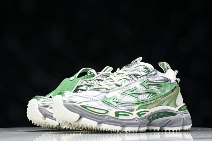 C/O​ SNEAKERS CO-023