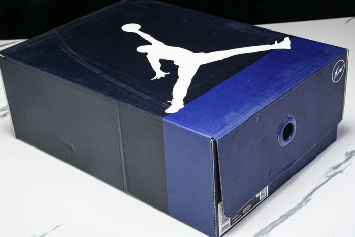 Fragment Design x Air Jordan 3 DA3595-001