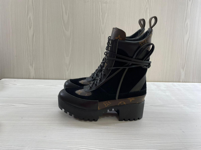 L**V**T* BOOTS LVTBS-037