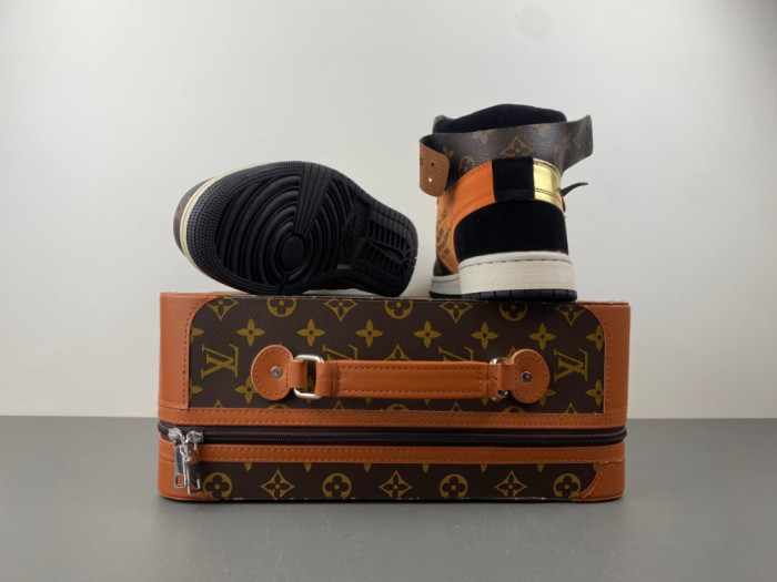 Air Jordan 1 High & LV 554724-555