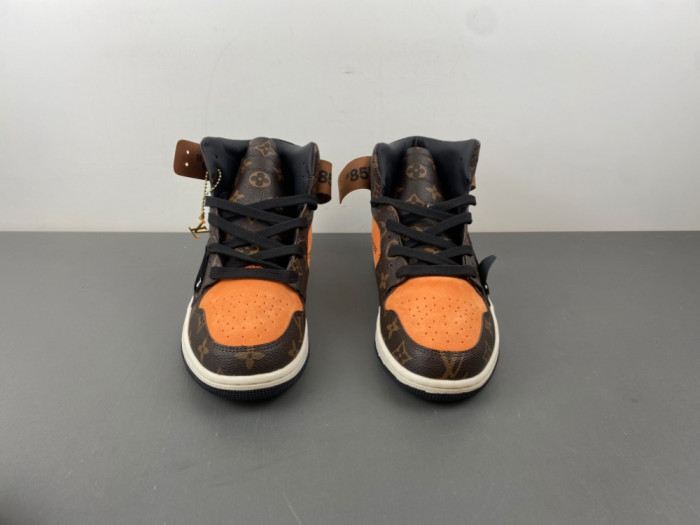 Air Jordan 1 High & LV 554724-555