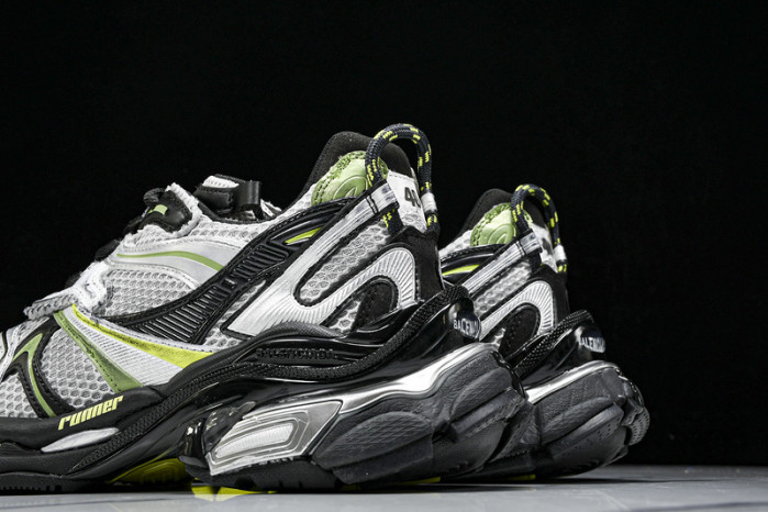 Ba*len*cia*ga track runner  btt-205