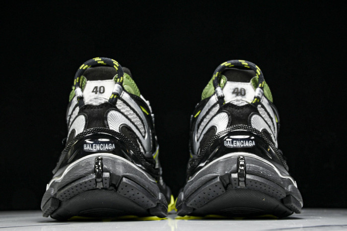 Ba*len*cia*ga track runner  btt-205