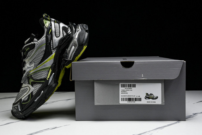 Ba*len*cia*ga track runner  btt-205