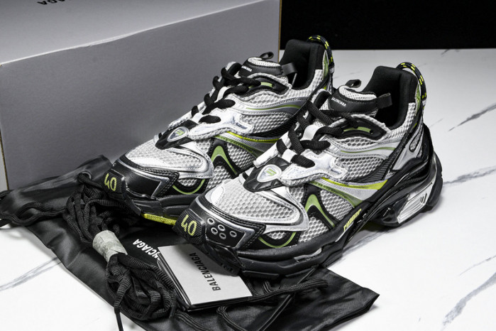 Ba*len*cia*ga track runner  btt-205