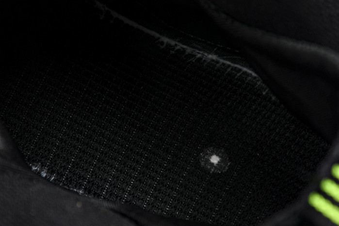 Nike Air Foamposite One “Volt” HF2902-001