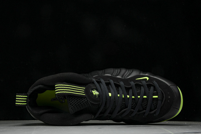 Nike Air Foamposite One “Volt” HF2902-001