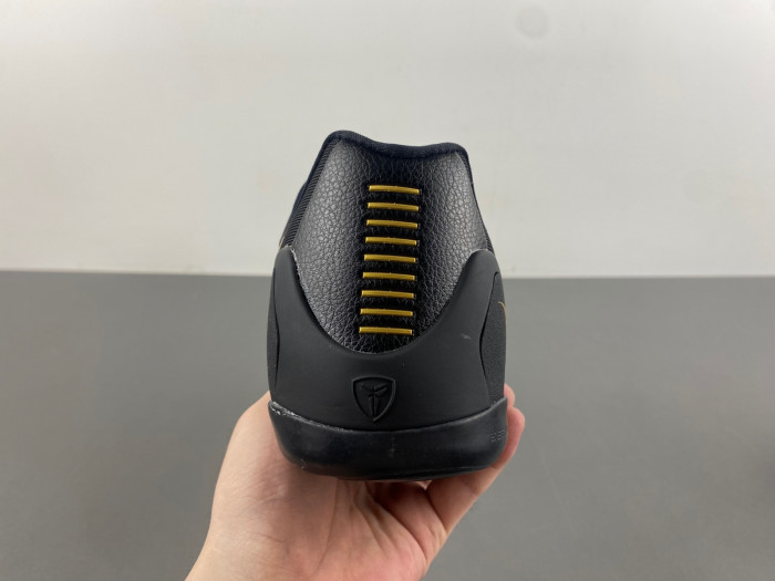 nike kobe   646701-701