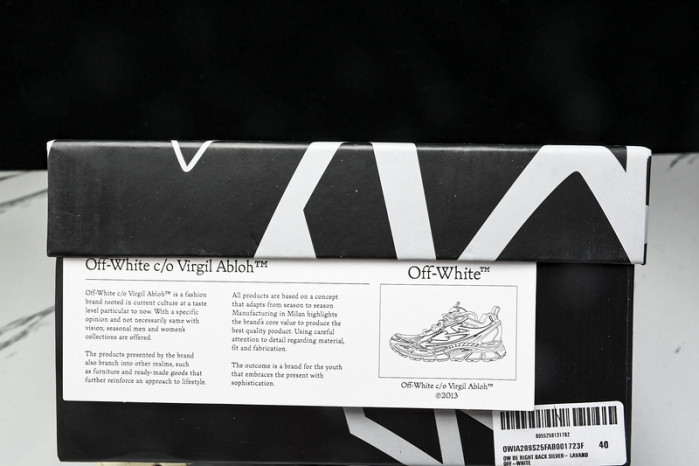 C/O​ SNEAKERS CO-019