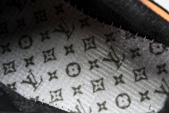 LOU VUIT RUNNER LVR-004