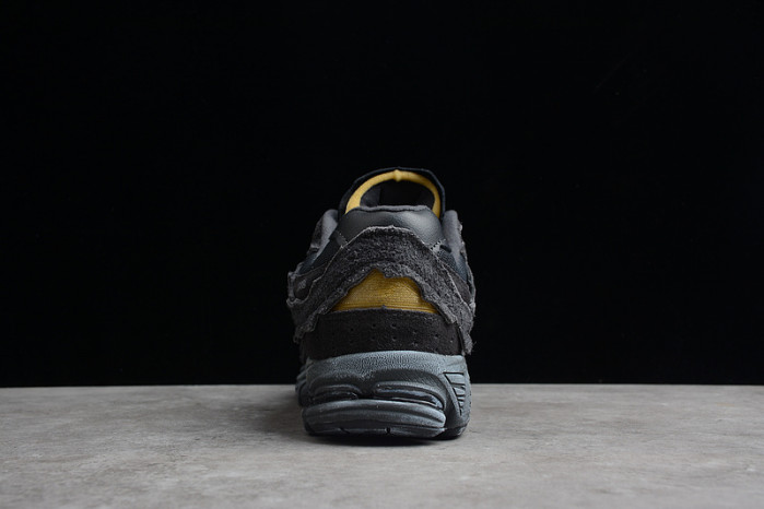 new balance "protection pack"    m2002rdb