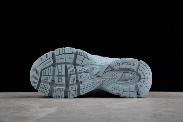 Ba*len*cia*ga track trainer  btt-025