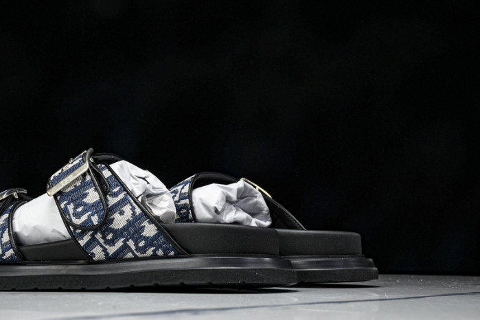 DIOR SLIDES DS-057