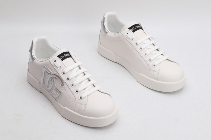 dg  sneakers  dg -055