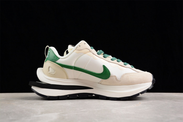 sacai x vaporwaffle   dd1875-105